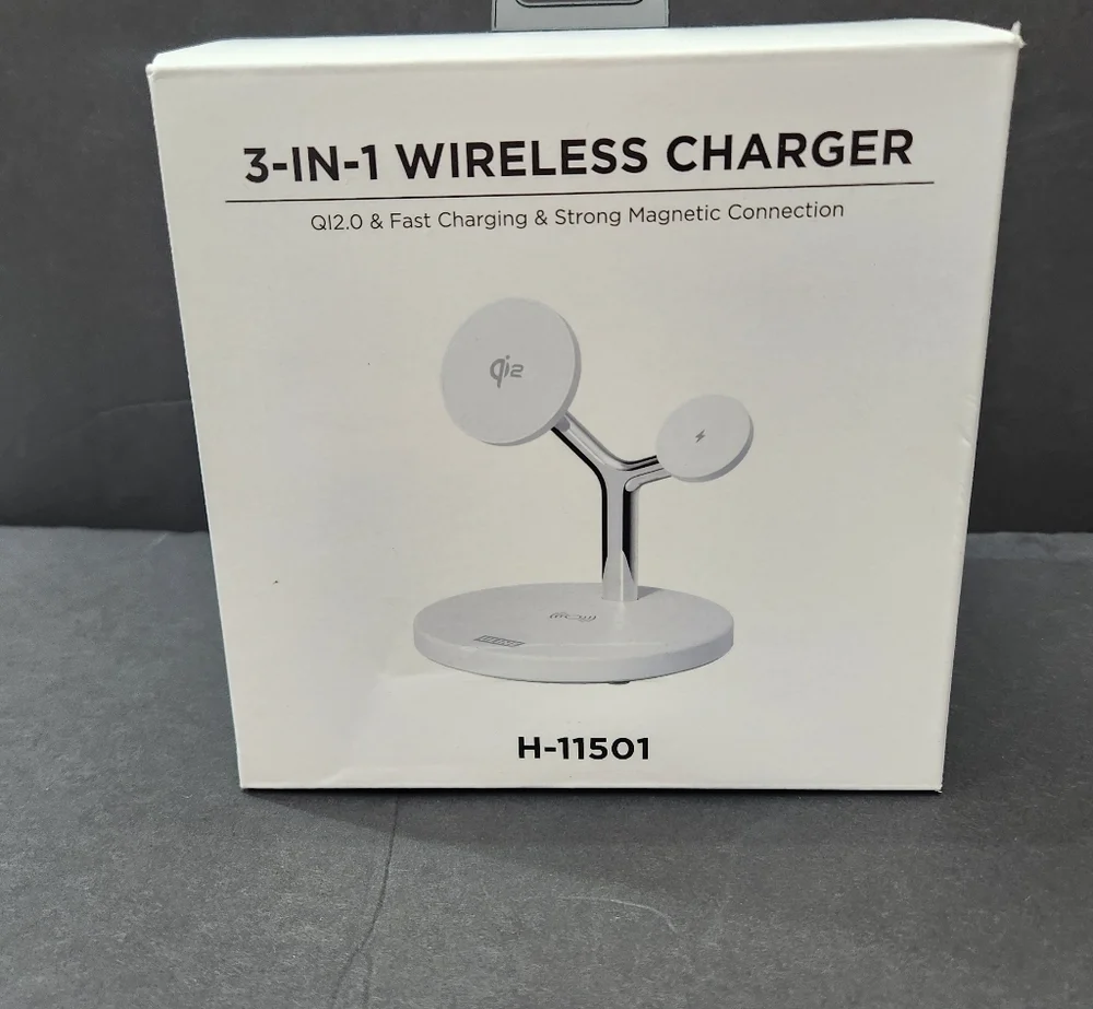 Q12 - 3-in-1 Wireless Charger - Sleek White Design Model H-11501